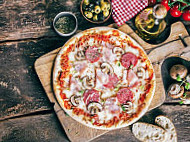 Pizzeria Juventus food