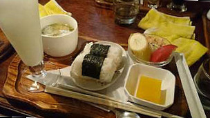 Chī Chá まろん