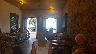 Guedes Cafe & Doceria