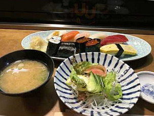Yì なか