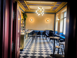 Szykier Coffee Bistro