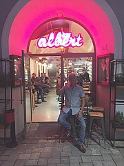 Bar Albert