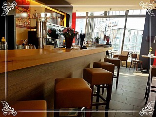 Caruso Lounge em Rechterfeld Card pio