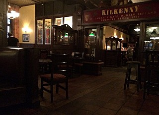 Fionn MacCool's Irish Pub