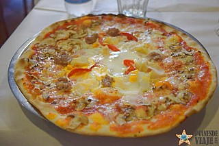 Pizzeria La Roma 
