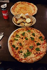 Pizza Palermo - Holzsteinofenpizza