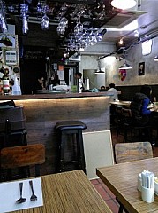 Onion Kitchen Pub + Restaurant