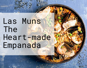 Las Muns The Heart-made Empanada