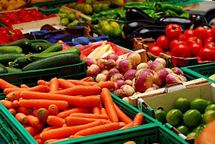 Petit Vegetable Market