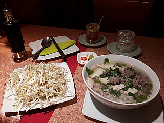 Vietnam Restaurant Hanoi-Grill
