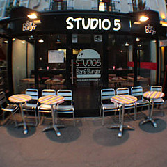 Studio 5 Bar & Burger