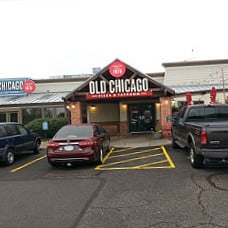 Old Chicago Pizza Taproom Lakewood