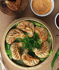 Green Dot Momos