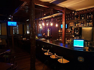 Tropeiros Bar