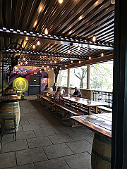 Freddy's Patio