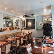 Raphael Restaurant And Bar