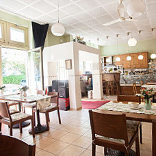 Casa Lola Bistro-café
