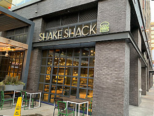 Shake Shack 6201 Hollywood Hollywood Gower