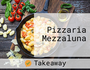 Pizzaria Mezzaluna