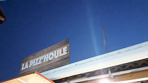 Pizza Houle
