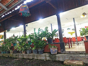 Rumah Makan Makassar Serang