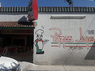 Alberto's Pizza