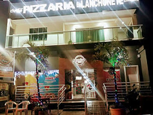 Pizzaria Mania's