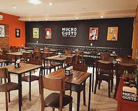 Mucho Gusto Burger's Mexicano