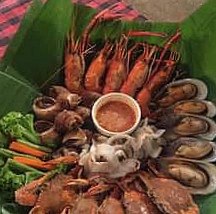 ร้านติ่งอีสาน ตลาดสตาร์ไนท์บาร์ซ่า