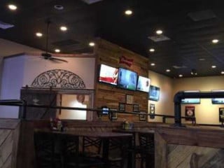 Sidelines Grill