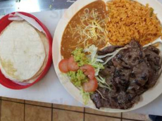 Roberto's Mexican Grill Food