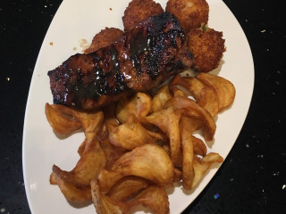 Range Grill & Cocktail Bar