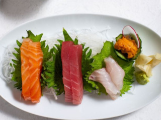 Mukashi Sushi
