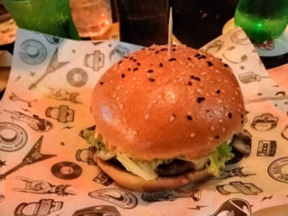 Loma's Beirut Restaurante Bar