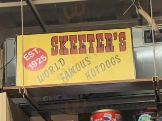 Skeeter's World Famous Hotdogs