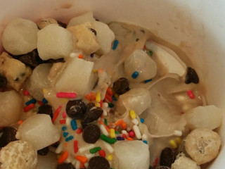 Menchie's Frozen Yogurt