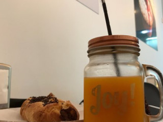Cafetaria 87