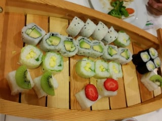 Kobe Lin Sushi