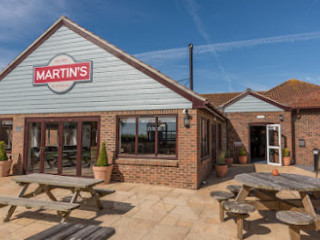 Martin's Bar Restaurant