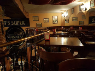 Lion's Pub