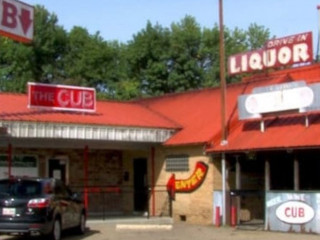 The Cub Lounge And Grille