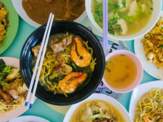 Ghim Moh Hawker Centre (20 Ghim Moh Road)
