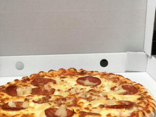 Snack Pizzaria Charlena's