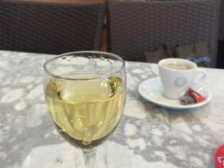 Café De L'arrivée