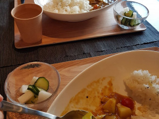 Makarimo Curry