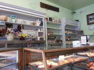 Loback's Bakery