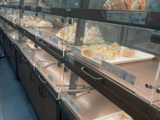 Fay Da Bakery