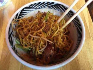Cheu Noodle