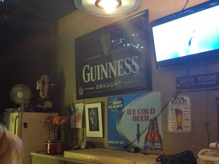 Back Street Pub