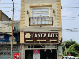 Tasty Bite Family Restaurant, Pub, Bar Grill